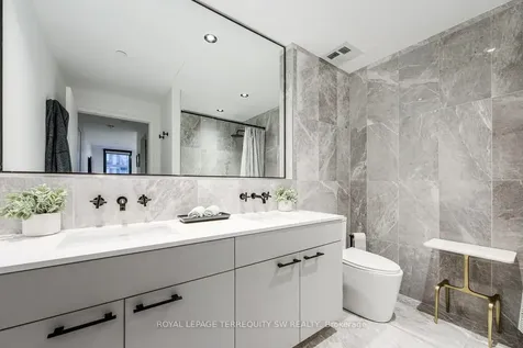 41 Dovercourt Road Toronto ON M6J 0G6
