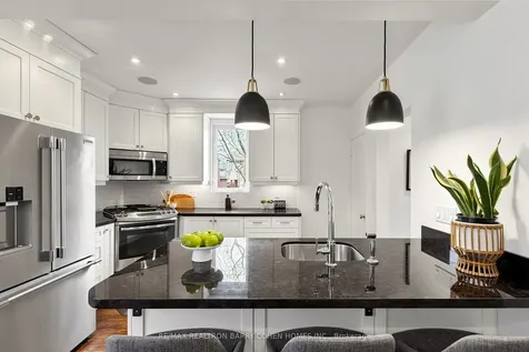 3 Donegall Drive Toronto ON M4G 3G6