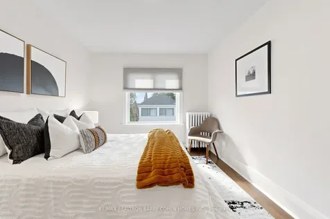 3 Donegall Drive Toronto ON M4G 3G6