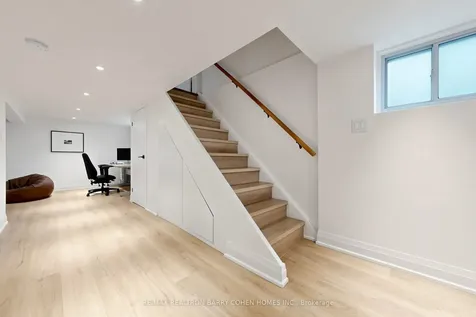 3 Donegall Drive Toronto ON M4G 3G6