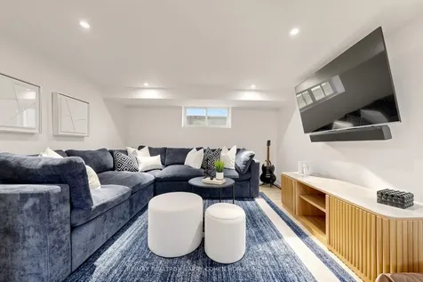 3 Donegall Drive Toronto ON M4G 3G6