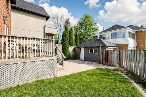3 Donegall Drive Toronto ON M4G 3G6