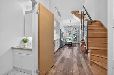 1005 King Street W Toronto ON M6K 3M8