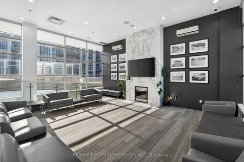 1005 King Street W Toronto ON M6K 3M8