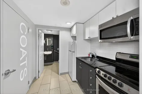 1005 King Street W Toronto ON M6K 3M8