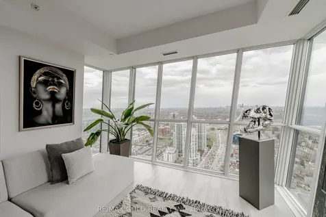 9 Bogert Avenue Toronto ON M2N 0H3