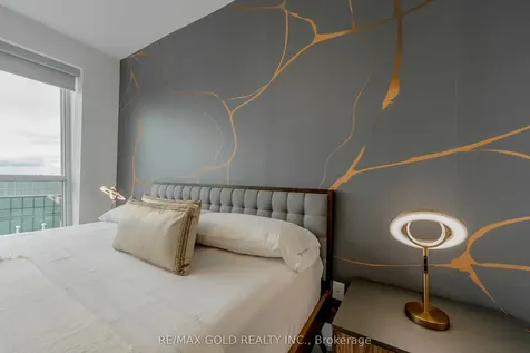 9 Bogert Avenue Toronto ON M2N 0H3