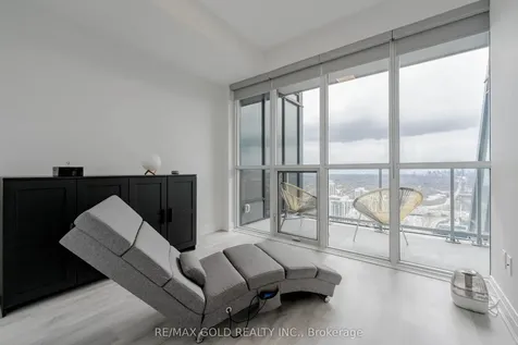 9 Bogert Avenue Toronto ON M2N 0H3