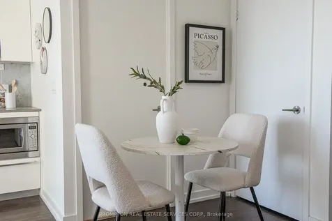 115 Mcmahon Drive Toronto ON M2K 0E3