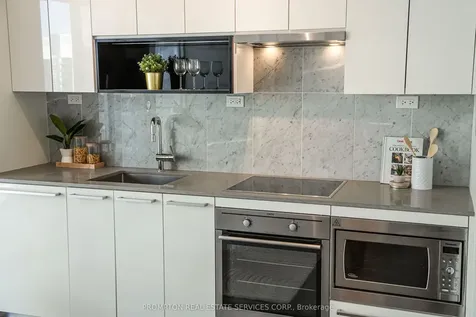 115 Mcmahon Drive Toronto ON M2K 0E3