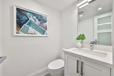 349 St Clair Avenue W Toronto ON M5P 1N3