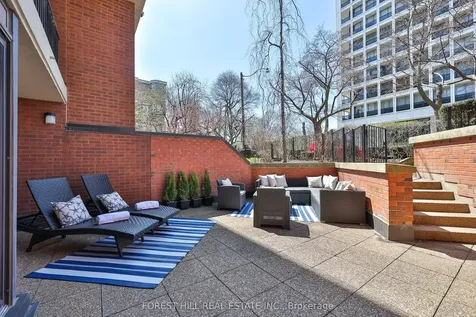349 St Clair Avenue W Toronto ON M5P 1N3