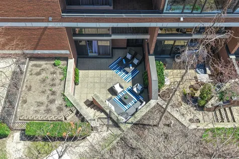 349 St Clair Avenue W Toronto ON M5P 1N3