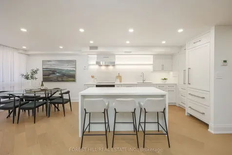 349 St Clair Avenue W Toronto ON M5P 1N3