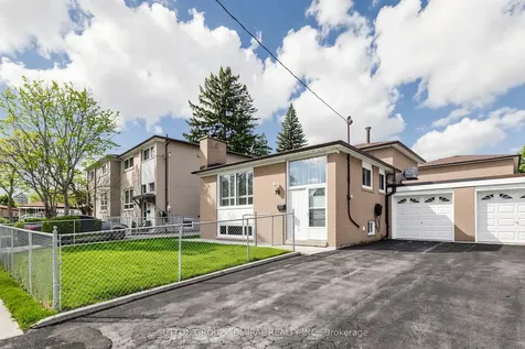 26 Donnalyn Drive Toronto ON M2R 2R8