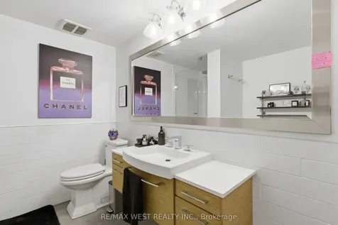 55 Bloor Street E Toronto ON M4W 3W6
