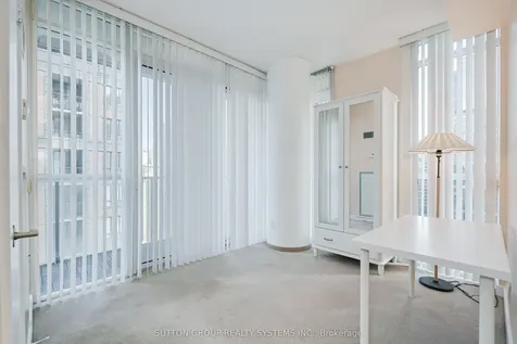 126 Simcoe Street Toronto ON M5H 4E6