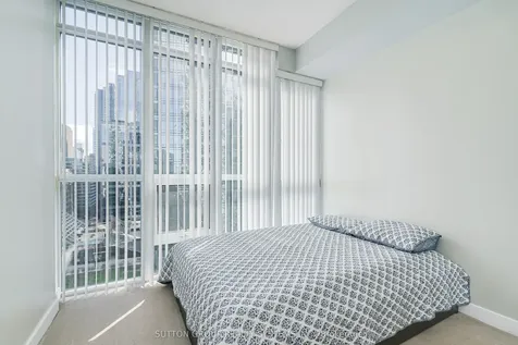 126 Simcoe Street Toronto ON M5H 4E6