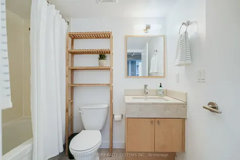 126 Simcoe Street Toronto ON M5H 4E6