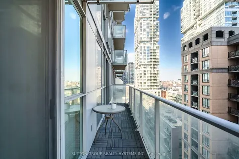 126 Simcoe Street Toronto ON M5H 4E6