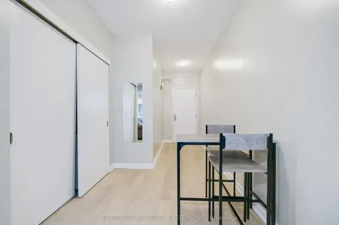 126 Simcoe Street Toronto ON M5H 4E6