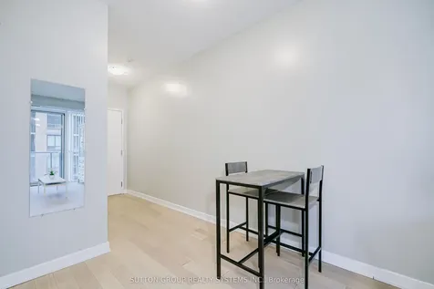 126 Simcoe Street Toronto ON M5H 4E6
