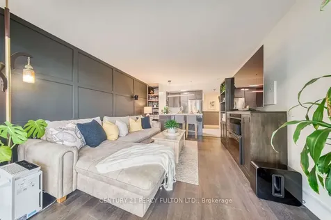 725 King Street W Toronto ON M5V 2W9