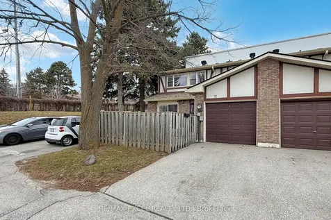 11 Sand Fernway N/a Toronto ON M2J 4N7