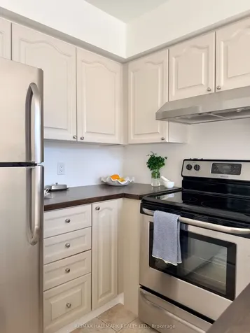 27 Sudbury Street Toronto ON M6J 3W6