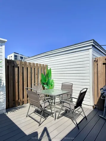 27 Sudbury Street Toronto ON M6J 3W6