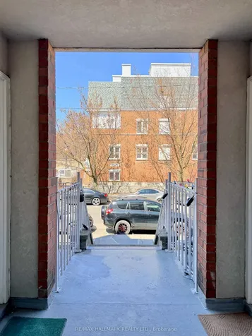27 Sudbury Street Toronto ON M6J 3W6