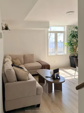 27 Sudbury Street Toronto ON M6J 3W6