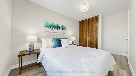 67 Carnival Court Toronto ON M2R 3T7