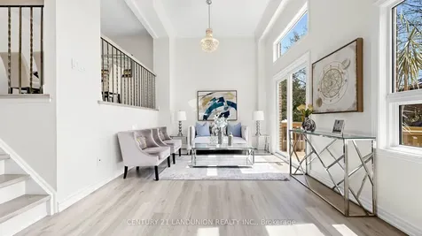 67 Carnival Court Toronto ON M2R 3T7