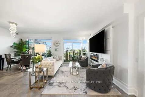 3 Southvale Drive Toronto ON M4G 1G2