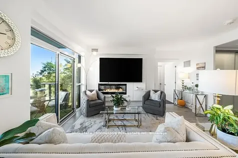 3 Southvale Drive Toronto ON M4G 1G2