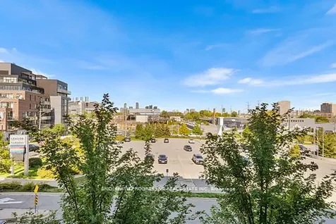 3 Southvale Drive Toronto ON M4G 1G2