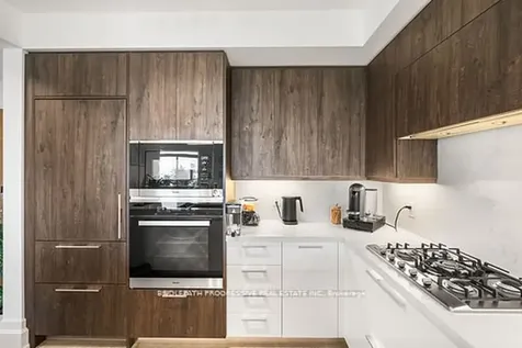 3 Southvale Drive Toronto ON M4G 1G2