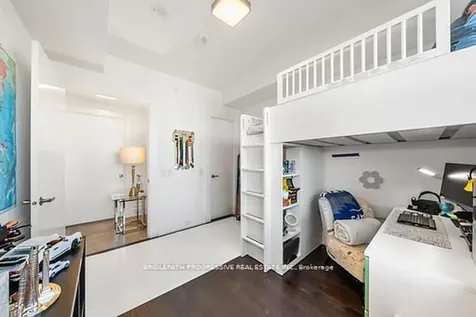 3 Southvale Drive Toronto ON M4G 1G2