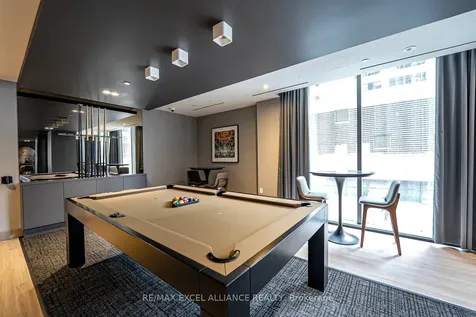 8 Cumberland Street Toronto ON M4W 0B6