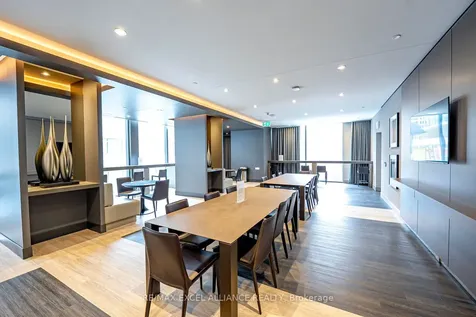 8 Cumberland Street Toronto ON M4W 0B6