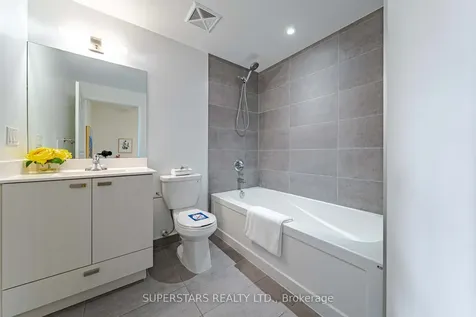 60 Ann O'reilly Road Toronto ON M2J 0C8