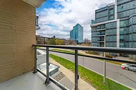 60 Ann O'reilly Road Toronto ON M2J 0C8