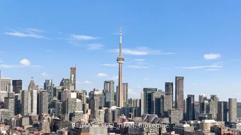 5 Lakeview Avenue Toronto ON M6J 0H3