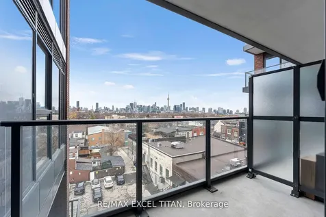 5 Lakeview Avenue Toronto ON M6J 0H3