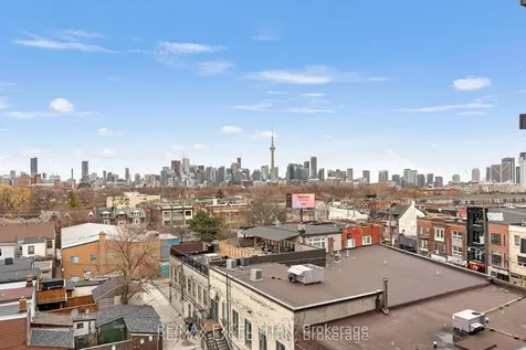 5 Lakeview Avenue Toronto ON M6J 0H3