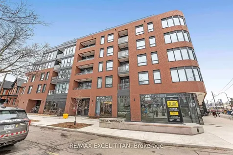 5 Lakeview Avenue Toronto ON M6J 0H3