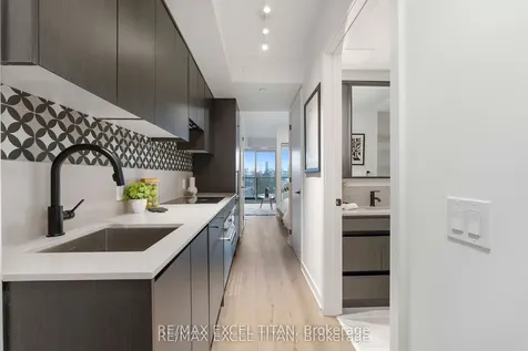 5 Lakeview Avenue Toronto ON M6J 0H3