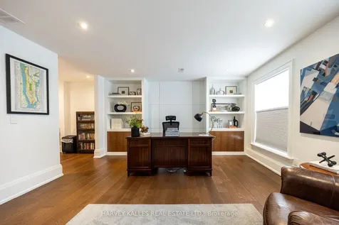 264 Cortleigh Boulevard Toronto ON M5N 1P7