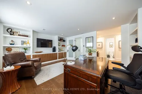 264 Cortleigh Boulevard Toronto ON M5N 1P7